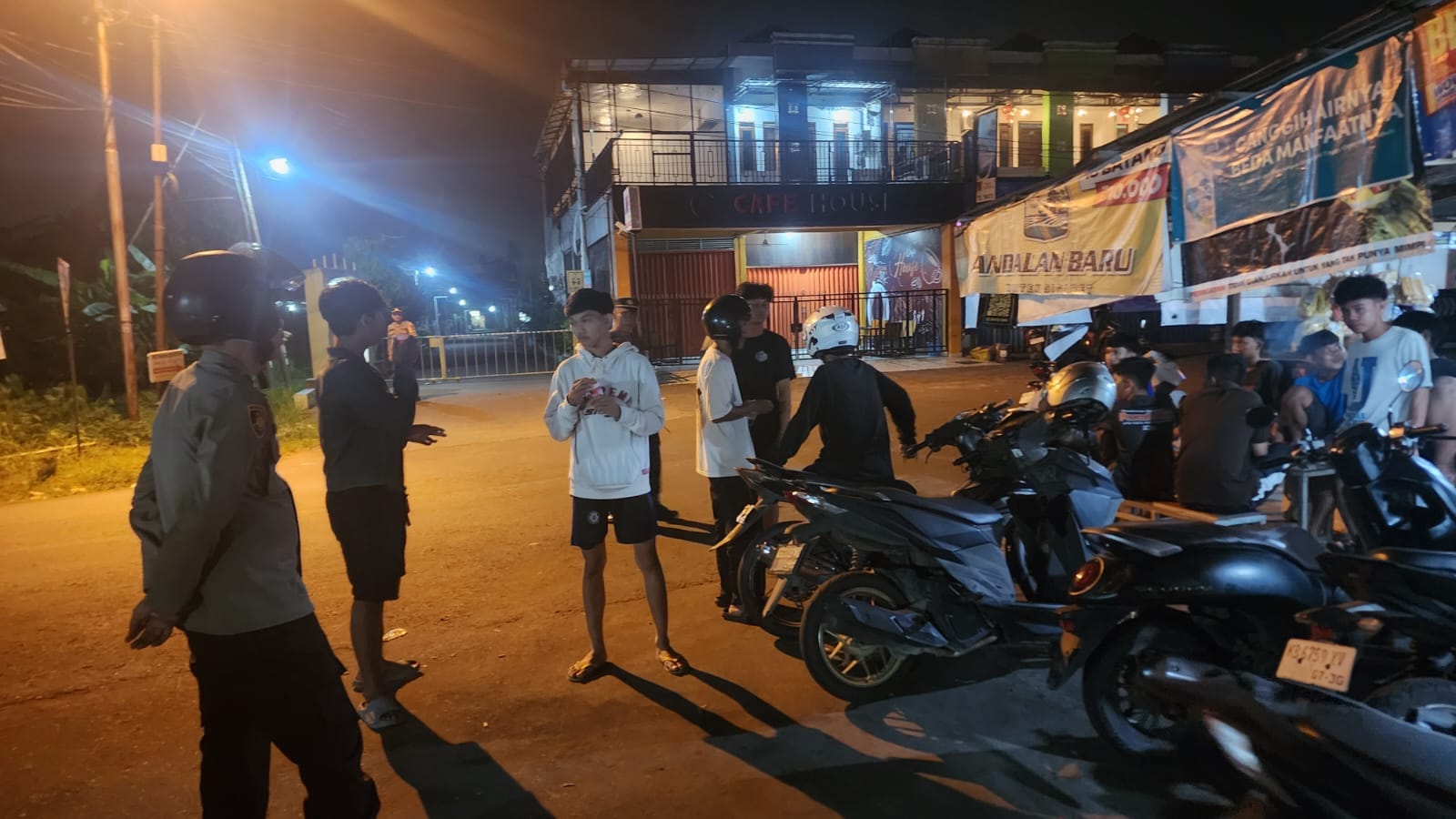 Polsek Pontianak Barat Gencarkan Patroli Malam Minggu, Antisipasi Tawuran Remaja dan Balap Liar