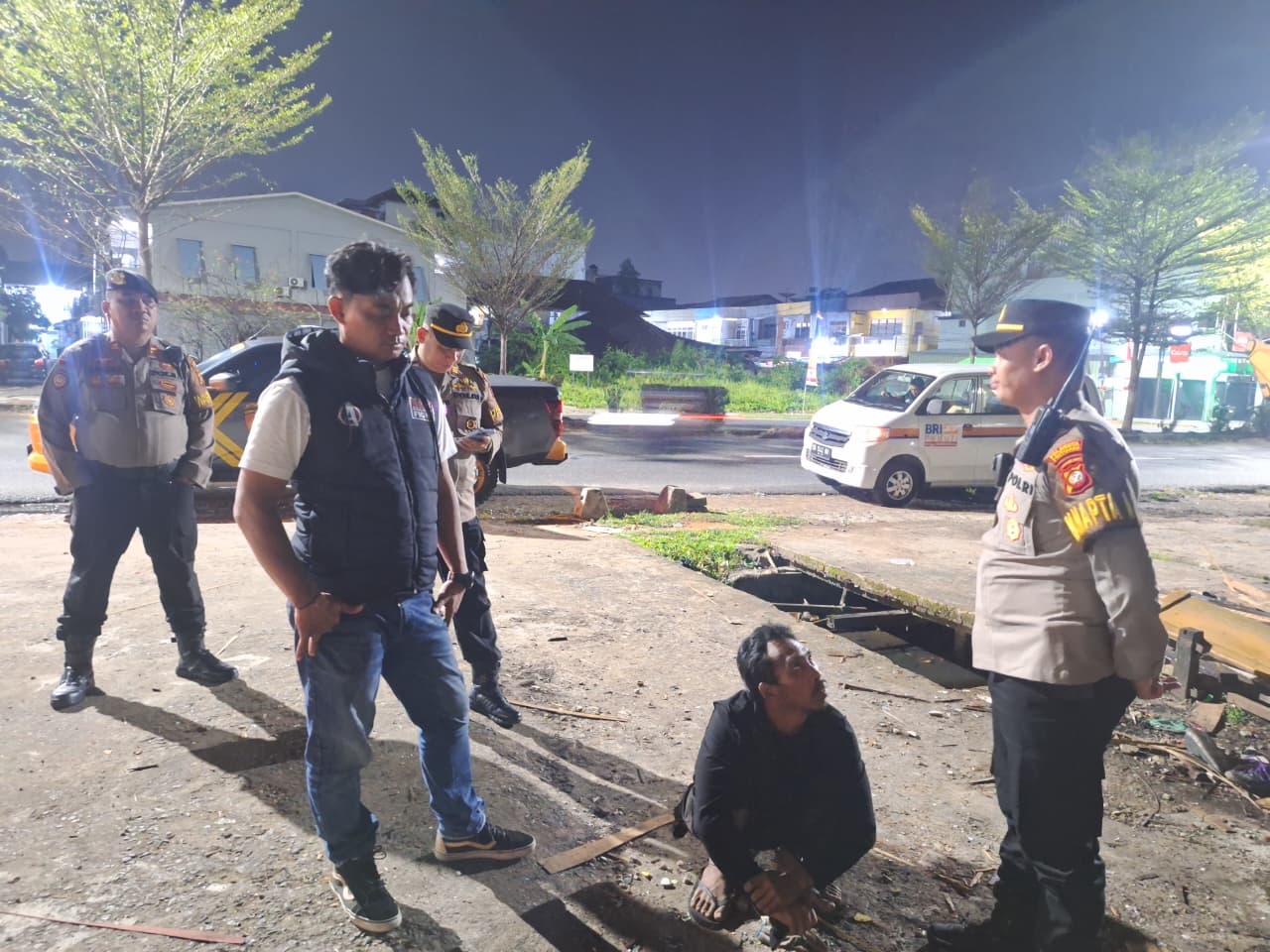 Respon Cepat Laporan 110, Tim Enggang Polresta Pontianak Amankan Terduga Pelaku Pencurian Besi Bekas