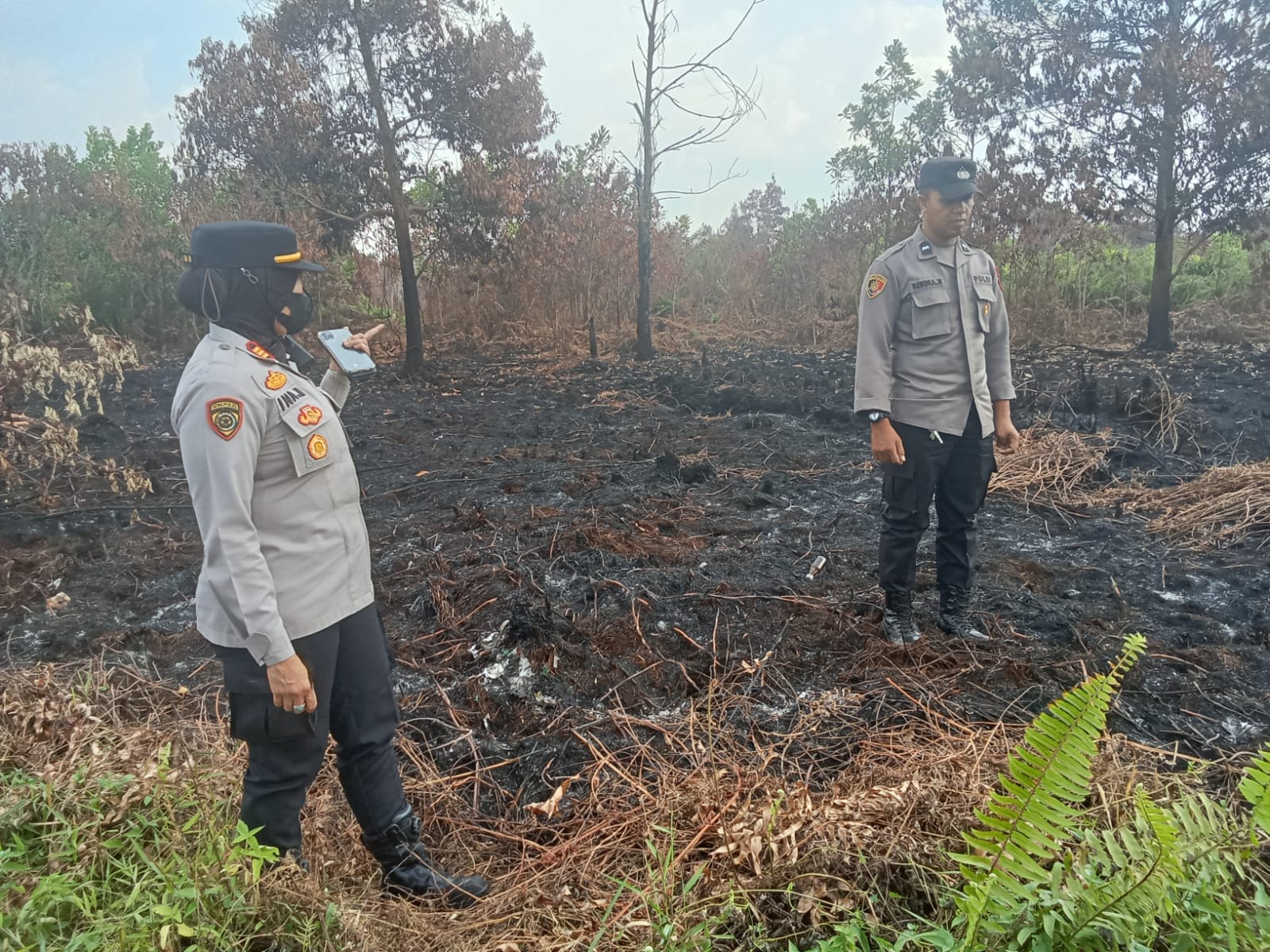 Kapolsek Pontianak Selatan Pimpin Patroli Karhutla, Pastikan Wilayah Tetap Aman dari Ancaman Kebakaran.