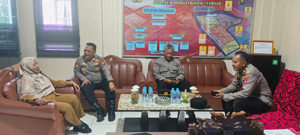 Silaturahmi Kapolsek Pontianak Timur dan Camat Bahas Penguatan Keamanan Wilayah