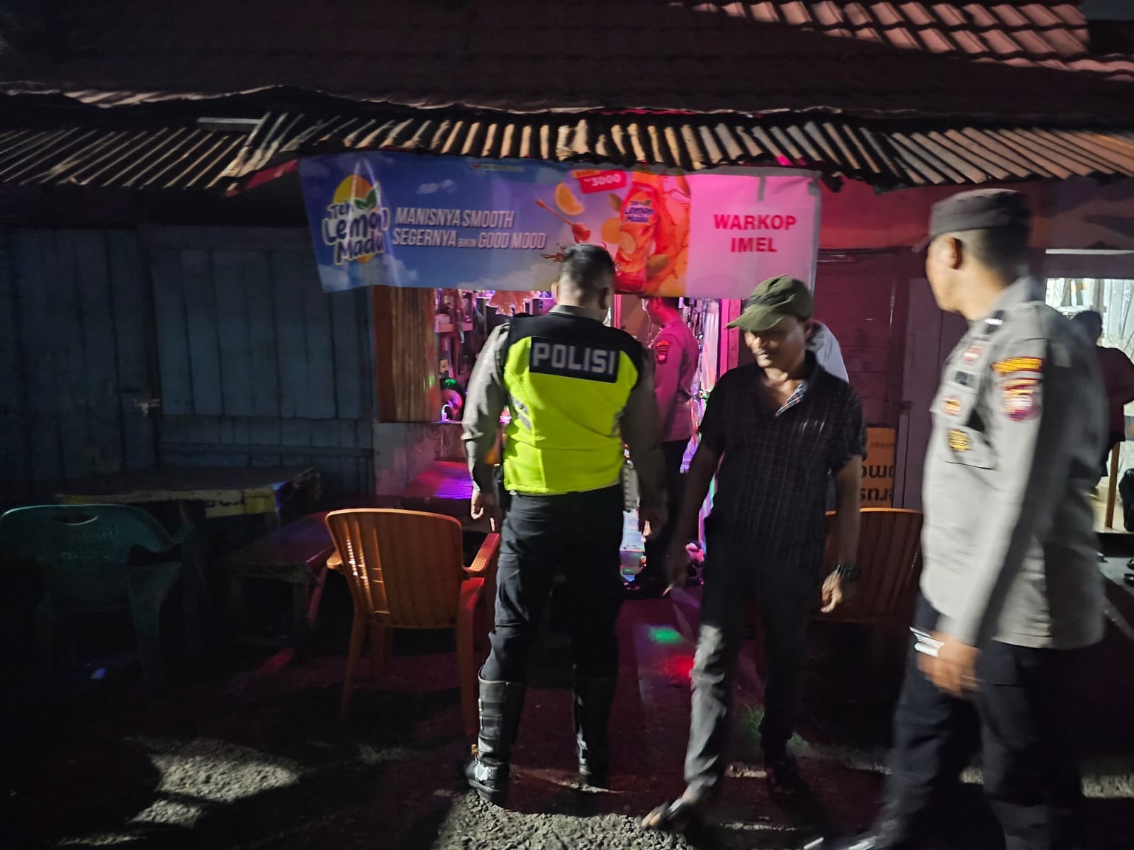 Antisipasi Gangguan Keamanan, Tim Enggang Polsek Pontianak Utara Sisir Titik Rawan Saat Malam Minggu
