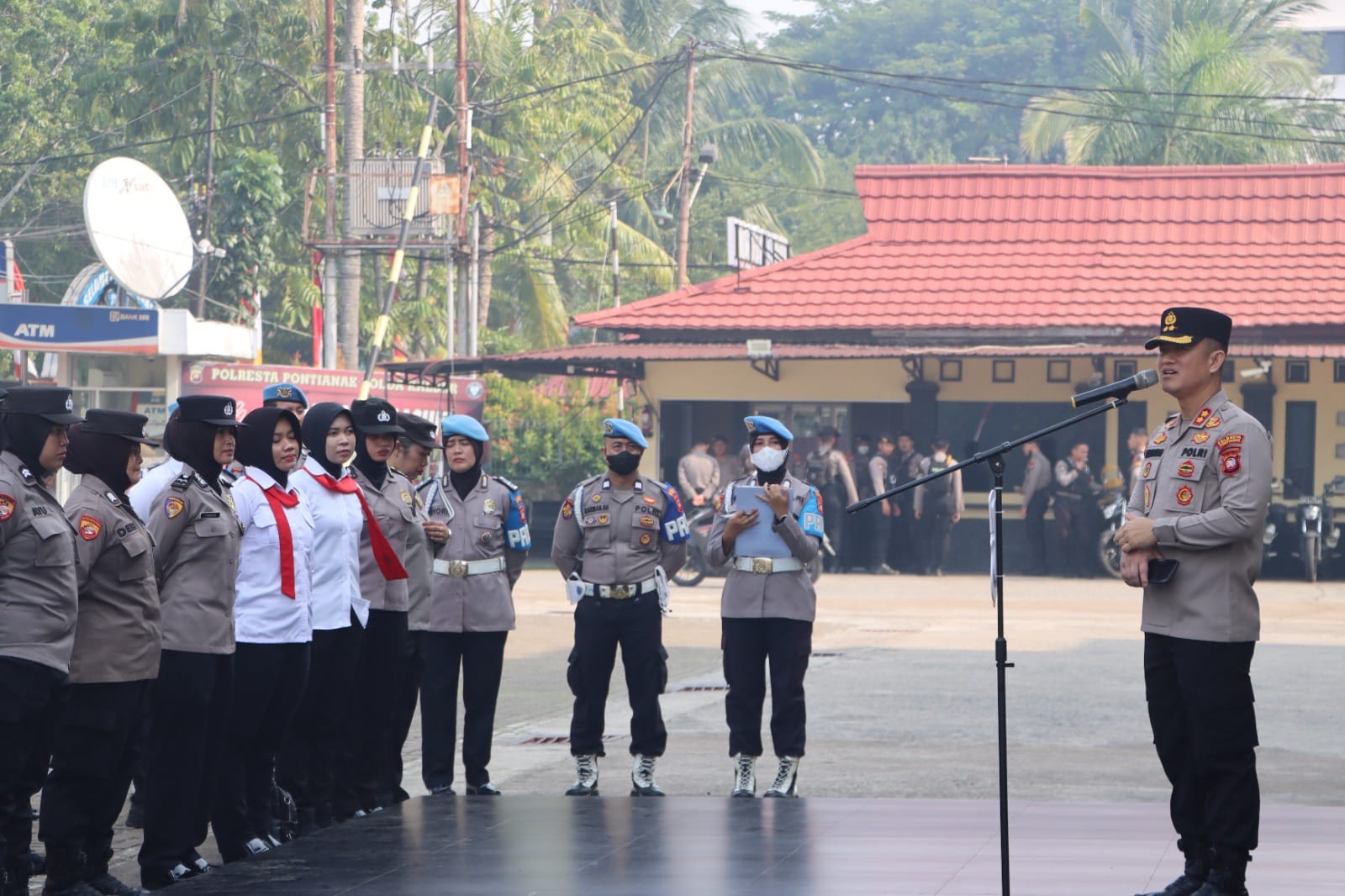 Wakapolresta Pontianak Tekankan Disiplin dan Peran Keluarga Jelang HUT Polwan ke-79