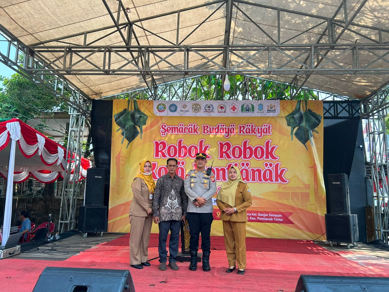 Kapolsek Pontianak Timur Hadiri Pembukaan Festival Robo-Robo di Banjar Serasan
