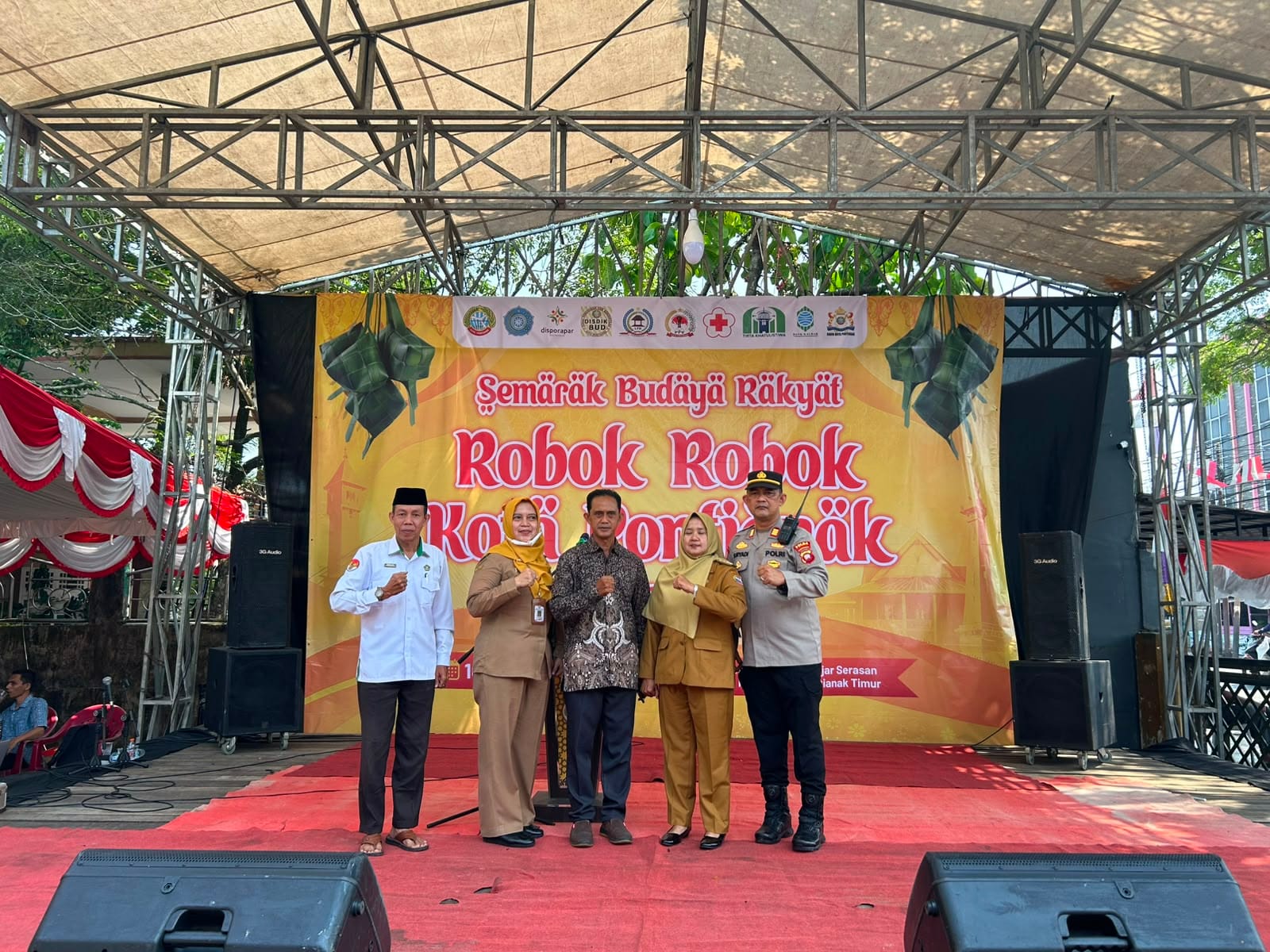 Pembukaan Festival Robo-Robo di Banjar Serasan Berlangsung Meriah, Kapolsek Pontianak Timur Hadir