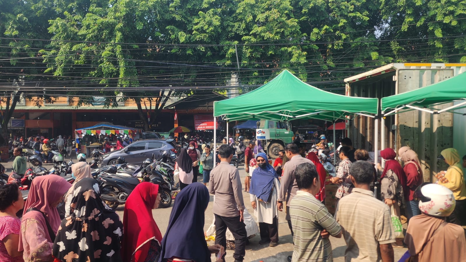 Operasi Pasar Murah Pemprov Kalbar di Citra Jeruju Dikawal Polisi, Cegah Macet dan Curanmor