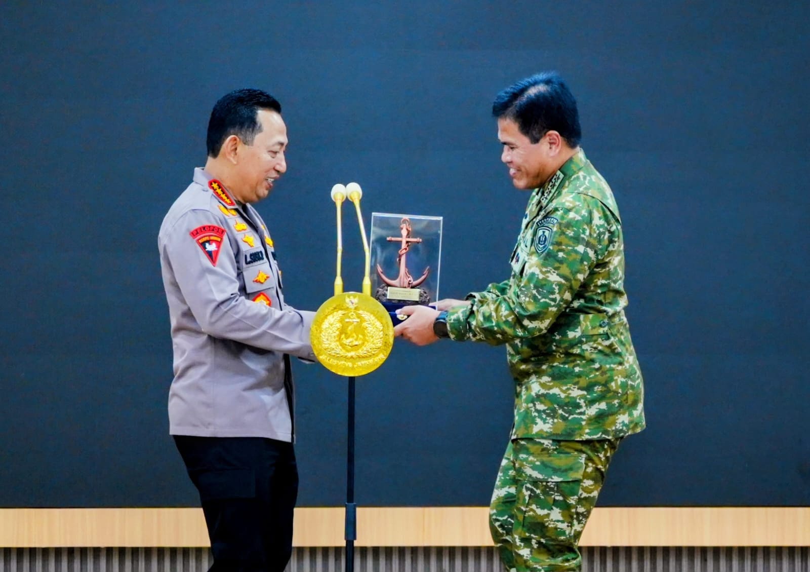 Jaga Soliditas Nasional, Kapolri Bersama Menko Polkam dan Pimpinan Lembaga Negara Bertemu di Mabes TNI AL