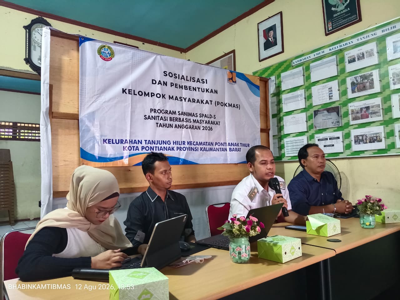 Bhabinkamtibmas Tanjung Hilir Hadiri Sosialisasi dan Pembentukan Pokmas Program SANIMAS 2026