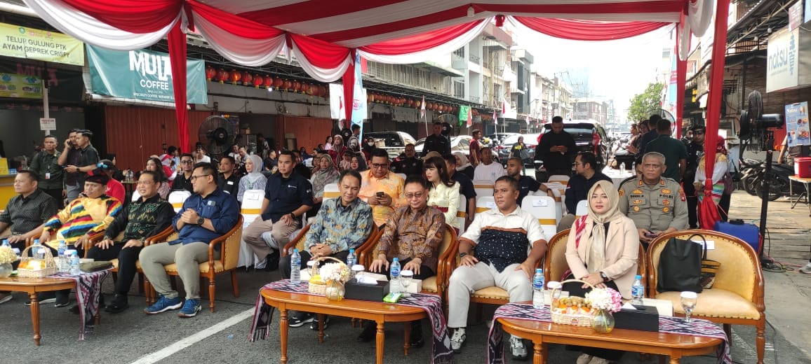 Pastikan PACAK Berjalan Kondusif, Polsek Pontianak Kota Lakukan Pengamanan di Jalan Diponegoro