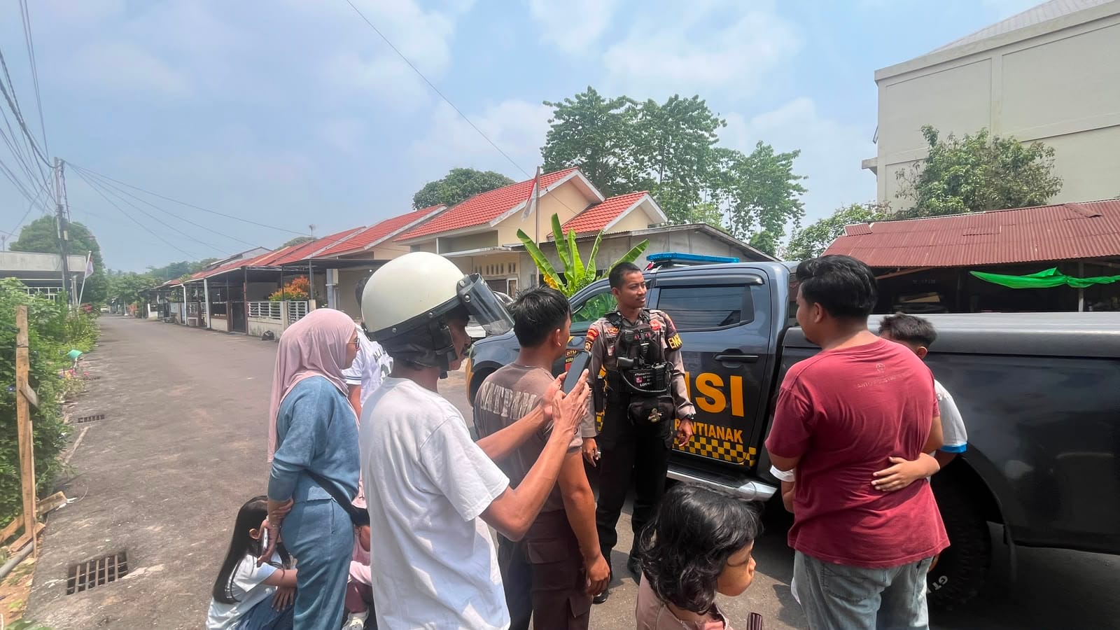 Tim Enggang Resta Bantu Pulangkan Anak Tersesat ke Orang Tua