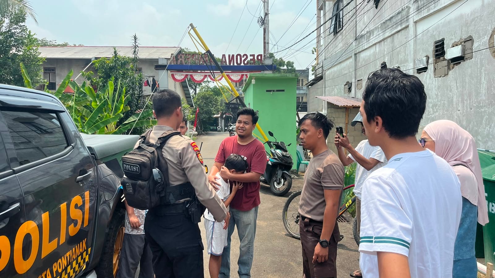 Wujud Kepedulian, Tim Enggang Resta Bantu Pulangkan Anak Tersesat ke Orang Tua