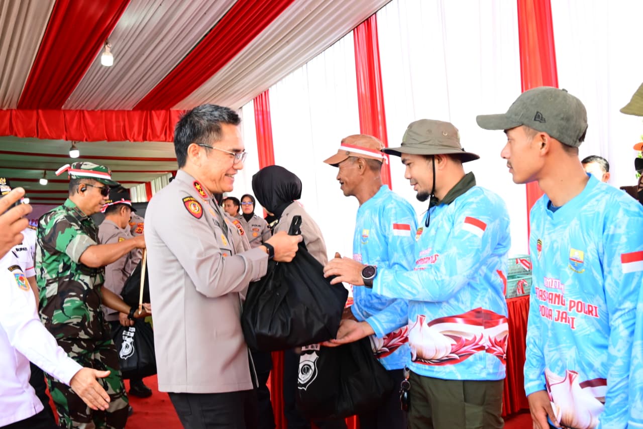 Dukung Ketahanan Pangan Nasional, Polda Jambi Laksanakan Penanaman Bawang Putih di Kayu Aro