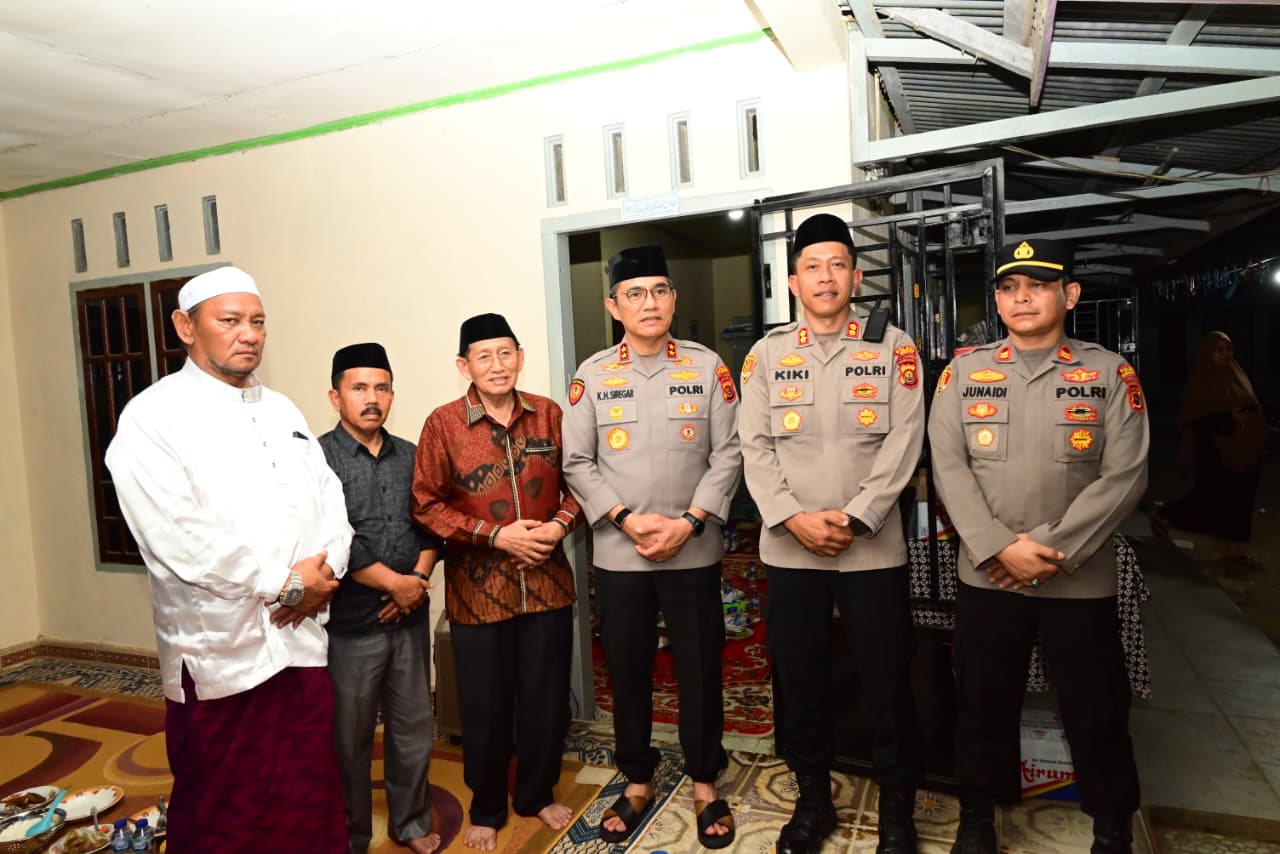 Sampaikan Belasungkawa, Kapolda Jambi Silaturahmi ke Kediaman Ketua MUI Jambi di Merangin