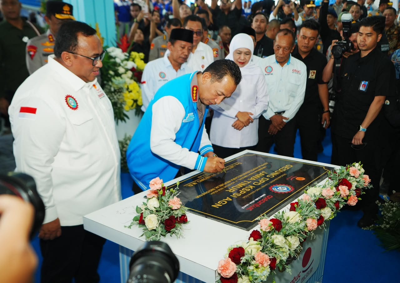 Kapolri Tinjau Baktikes di Gedung KSPSI Jatim, Hadirkan Layanan Kesehatan bagi Pekerja dan Masyarakat