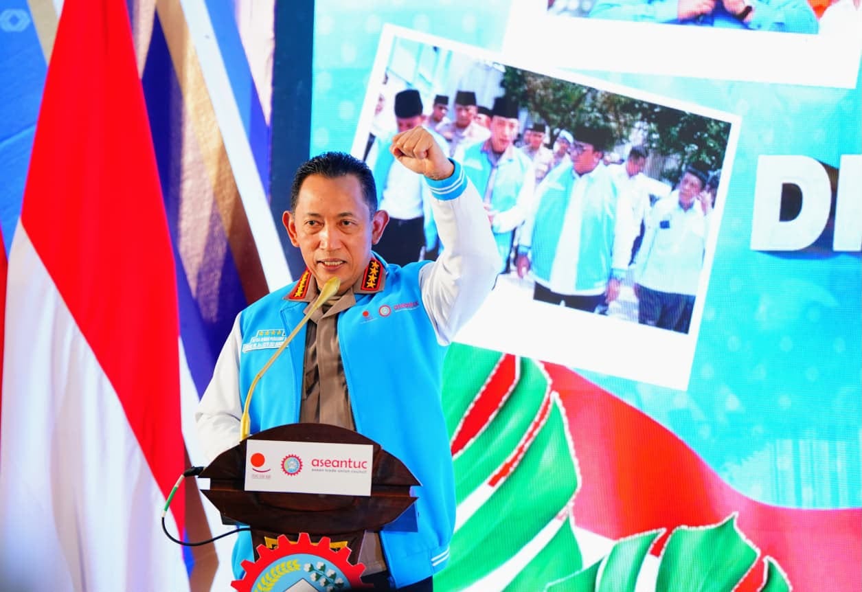 KAPOLRI DORONG BURUH-PENGUSAHA TERUS DIALOG: KESEJAHTERAAN PEKERJA DAN DUNIA USAHA KEPENTINGAN BERSAMA
