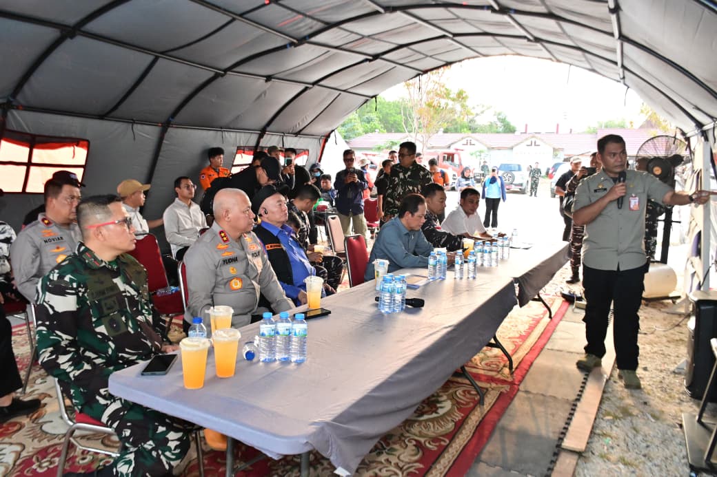Atasi Karhutla, Kapolda Kalsel Bersama Wamenko Pangan dan Forkopimda Tinjau Langsung Posko Tegal Arum