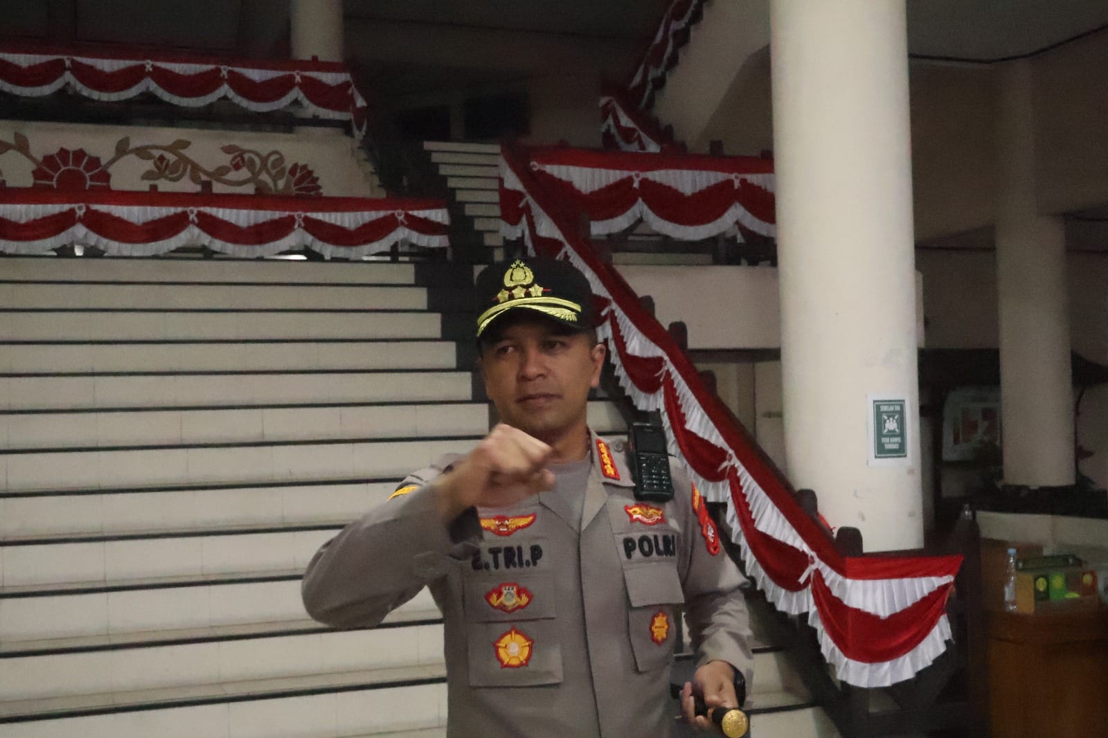 Pastikan Audiensi Berlangsung Aman dan Tertib, Polresta Pontianak Laksanakan Pengamanan di DPRD Kalbar