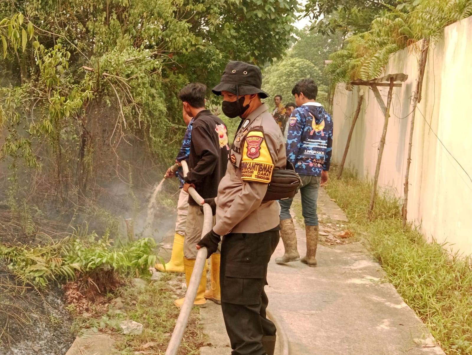 Polsek Pontianak Selatan Bersama Tim Gabungan Tanggulangi Karhutla.