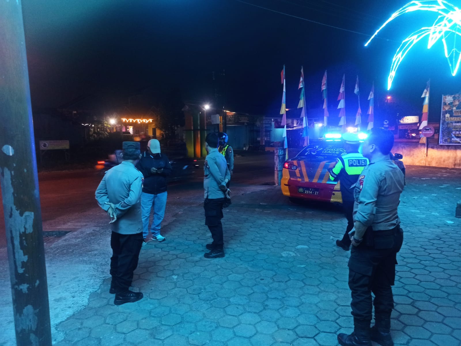 Polsek Pontianak Barat Laksanakan Patroli Malam Minggu Aman, Antisipasi Gangguan Kamtibmas dan Kenakalan Remaja