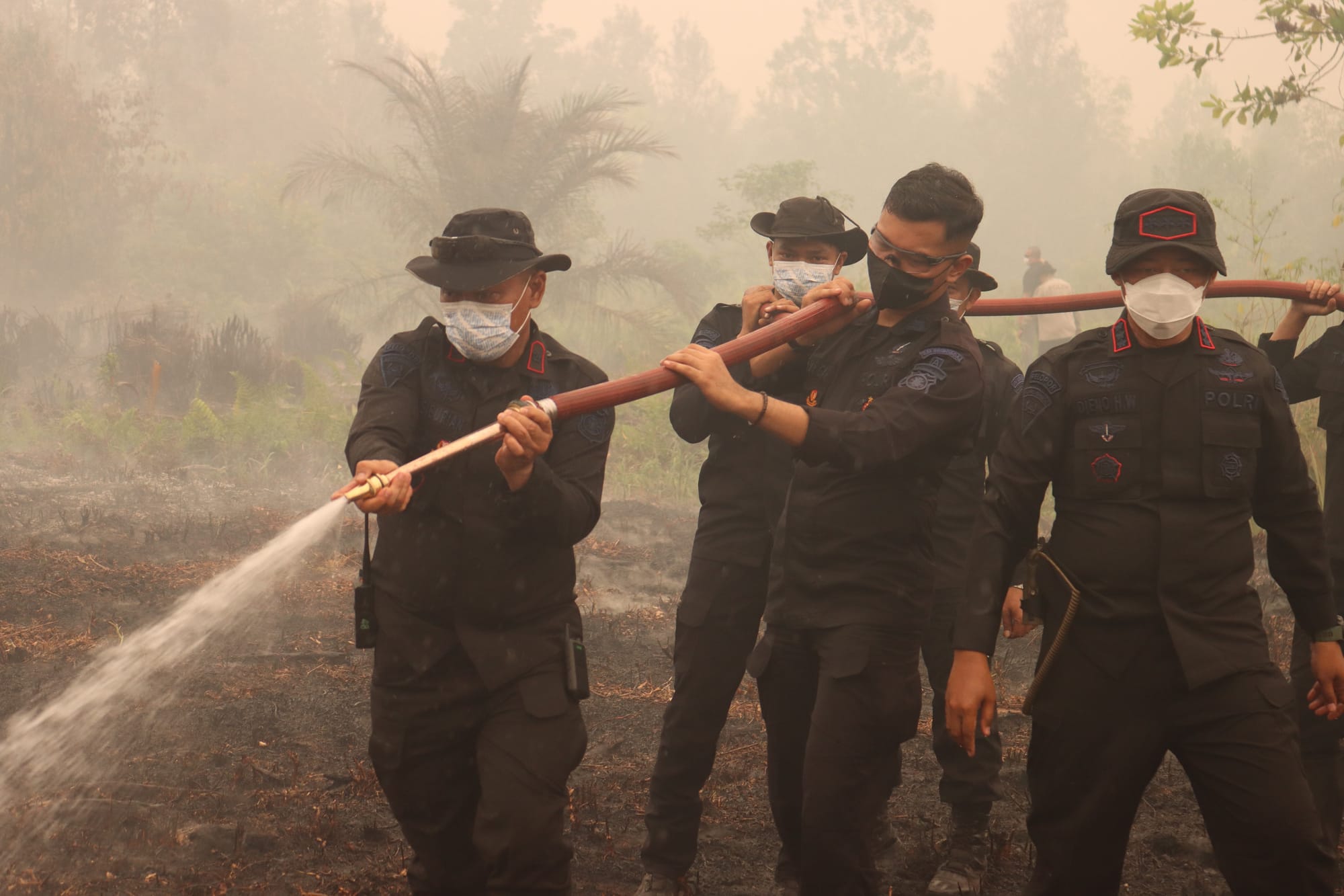 Gerak Cepat Tangani Karhutla, Kapolda Kalteng Tinjau Langsung Titik Api di Mahir Mahar