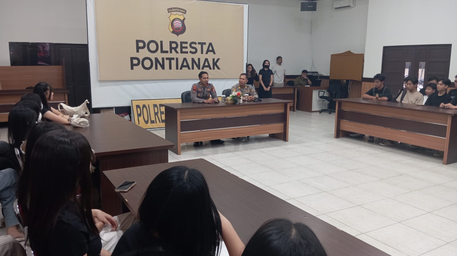 Cegah Karhutla, Serdik S2 STIK Edukasi Pelajar Terdampak Kebakaran di Pontianak