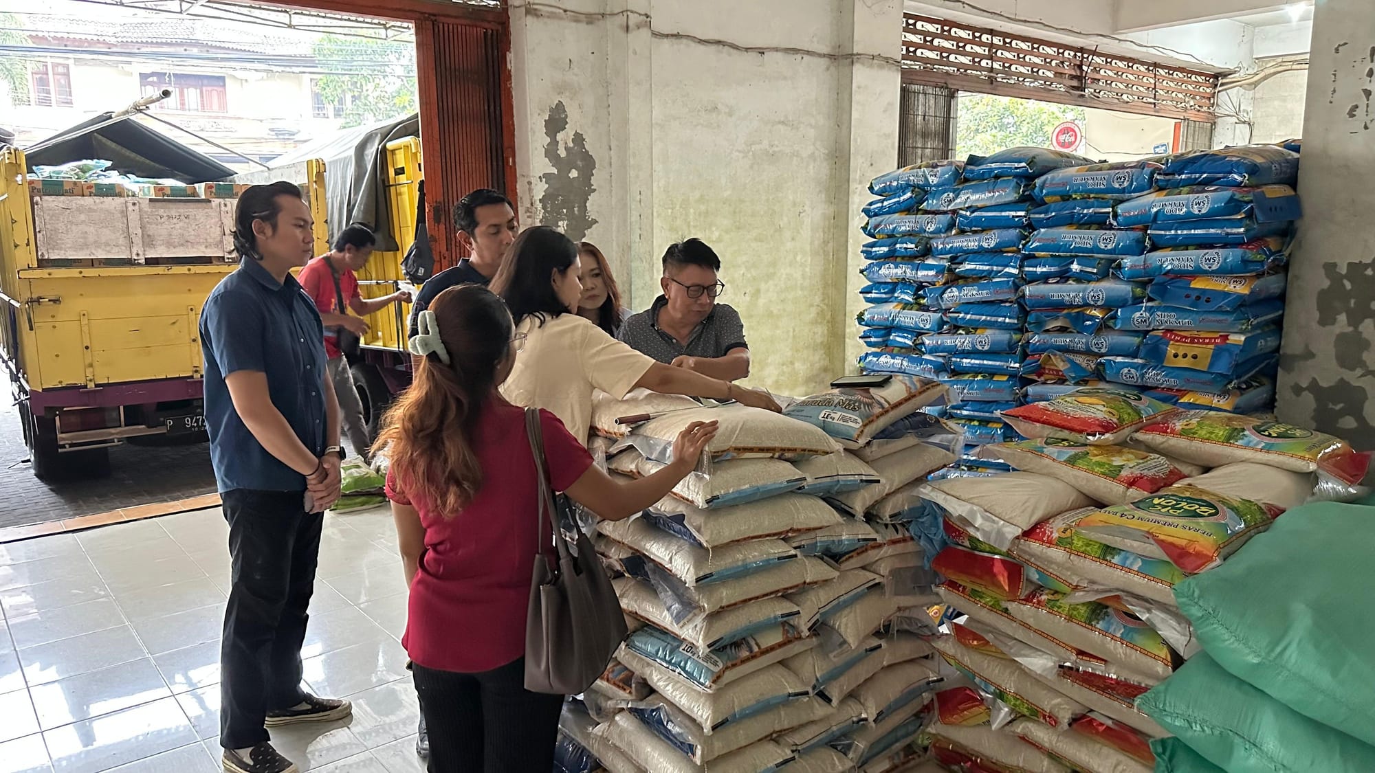 Satgas Pangan Polda Bali Cek Harga Beras di Denpasar, Pedagang Diingatkan Patuhi HET