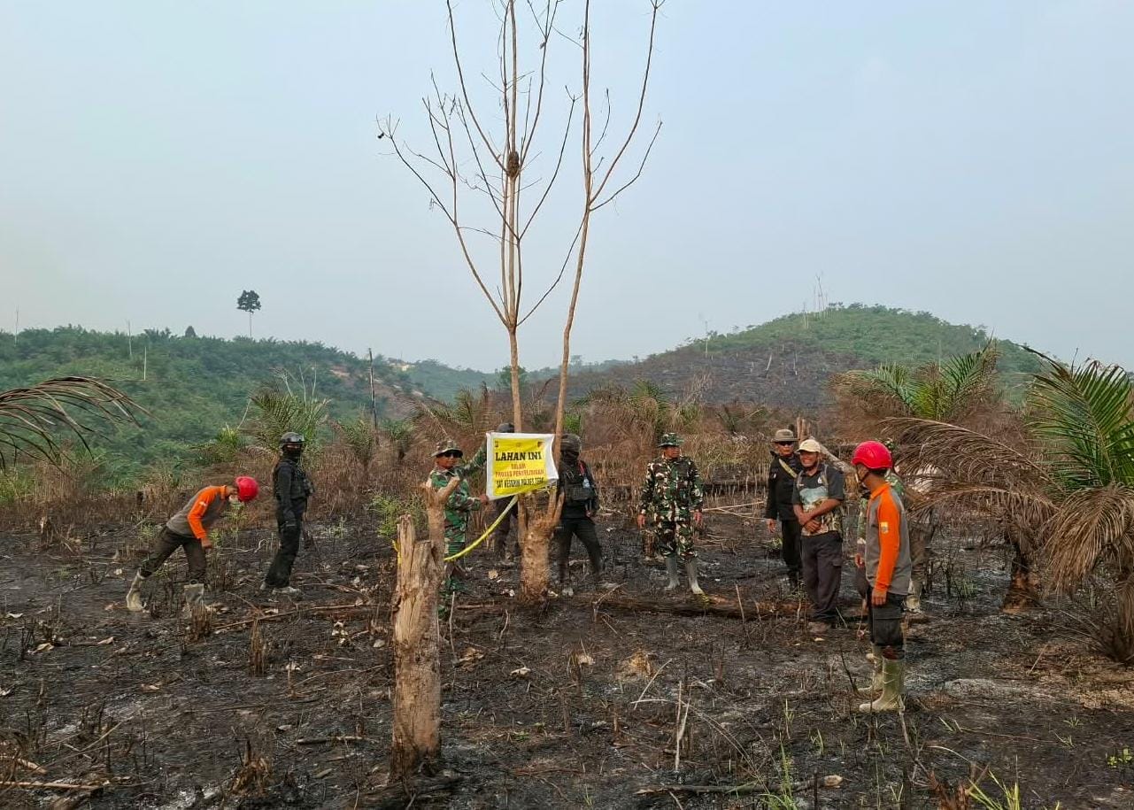 Pantau Karhutla, Satbrimob Polda Jambi Bersama Instansi Terkait Patroli Kawasan Konservasi Gajah di Tebo