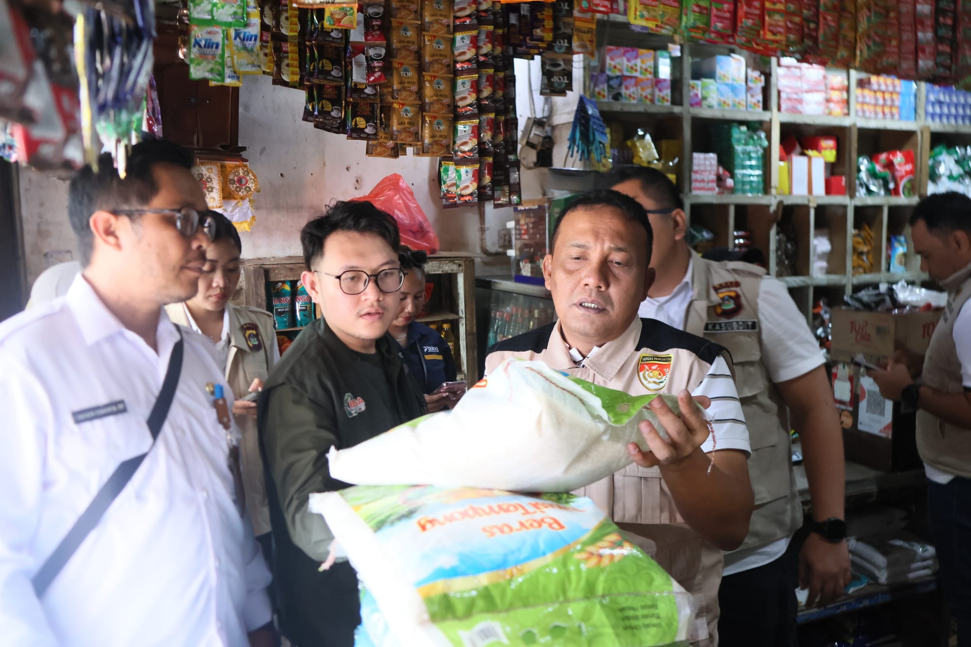 Respon Kenaikan Harga Beras yang Signifikan, Satgas Pangan Polda Bali Gencarkan Sidak Distributor