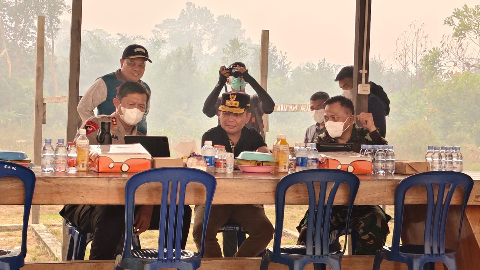 Kapolda Kalteng Bersama Gubernur dan Pangdam Tinjau Posko Taktis Penanganan Karhutla