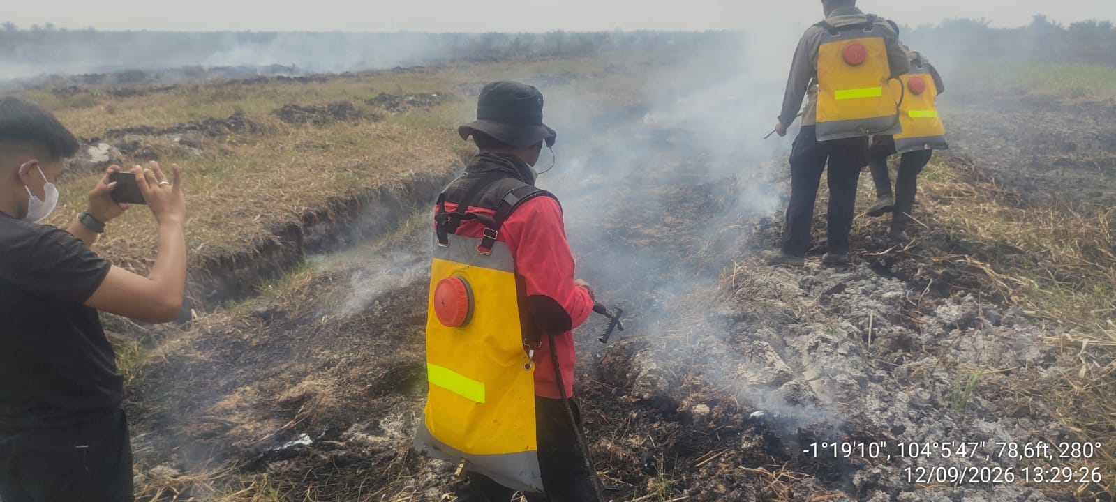 Luas Lahan Terbakar 20 Hektare, Polda Jambi Cek dan Kendalikan Karhutla di Sungai Aur