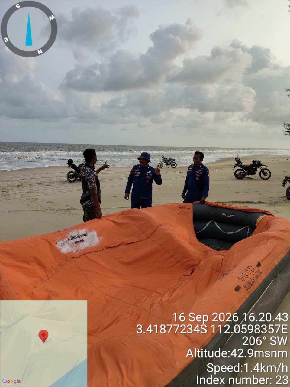 Dramatis, Ditpolairud Polda Kalteng Temukan 5 Liferaft Diduga Milik KM Virgo Transport 8 di Perairan Seruyan