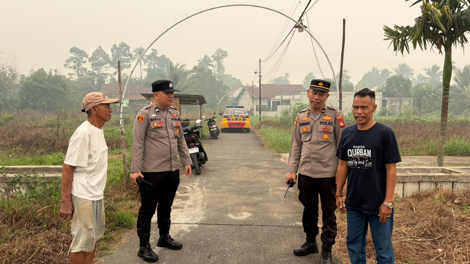 Antisipasi Karhutla, Enggang Polsek Pontianak Barat Sampaikan Himbauan Kepada Warga untuk Tidak Membakar Lahan.