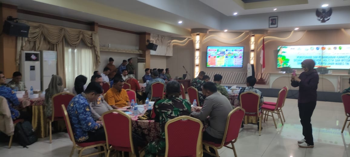 Tim Satgas Penyuluhan Mabes TNI dan Forkopimda Pontianak Perkuat Sinergi Pencegahan Karhutla
