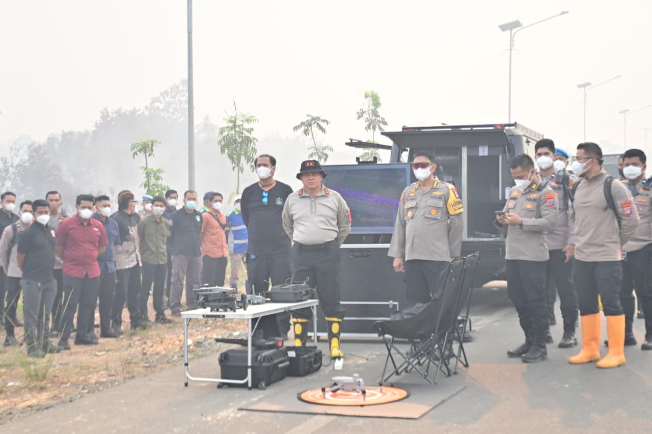 Gerak Cepat Tim Gabungan Polda Kalsel Tangani Karhutla di Ring 1 Bandara Syamsudin Noor