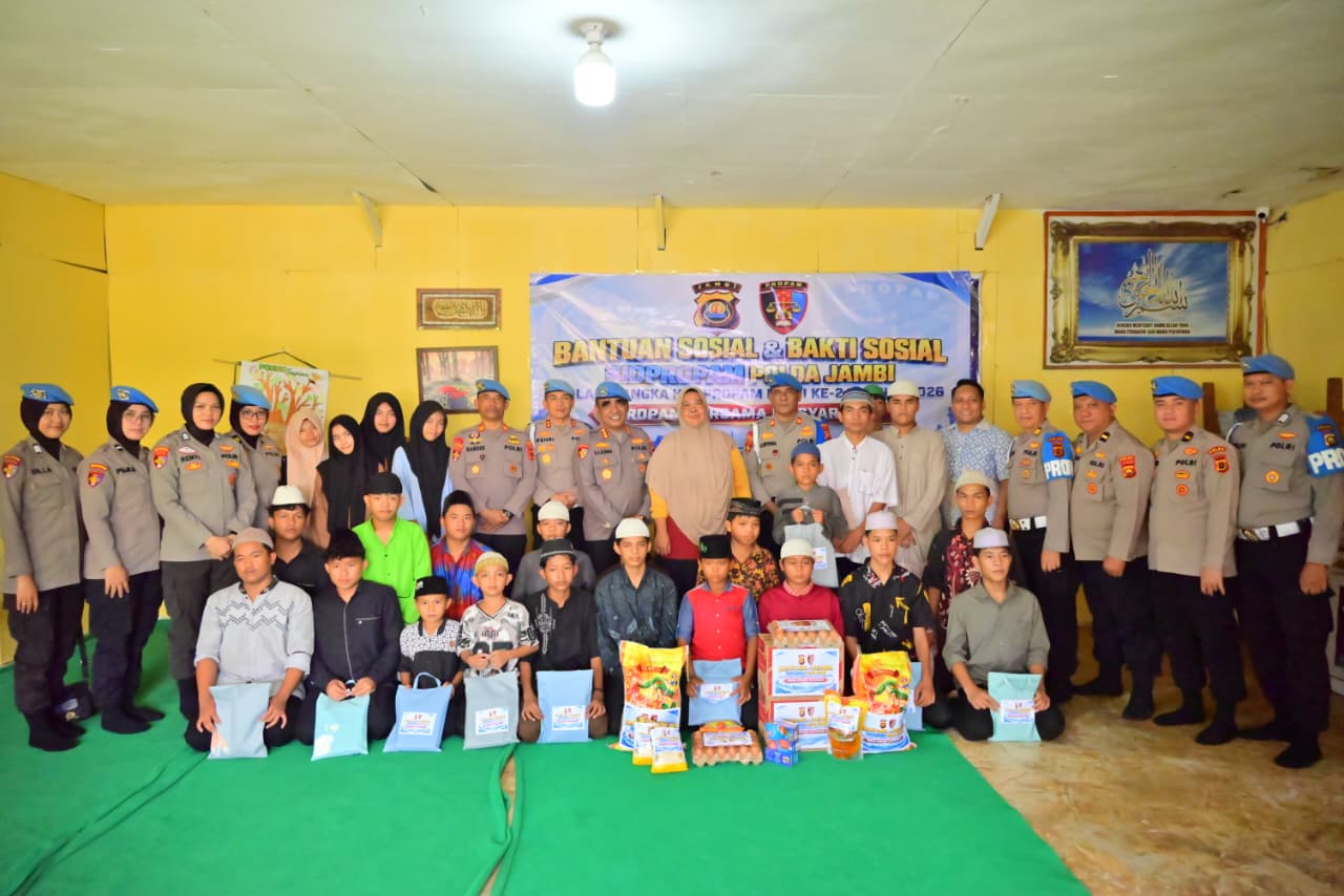 HUT Propam Polri ke-24, Bid Propam Polda Jambi Gelar Bakti Sosial di Panti Asuhan dan Berbagi dengan Pengguna Jalan