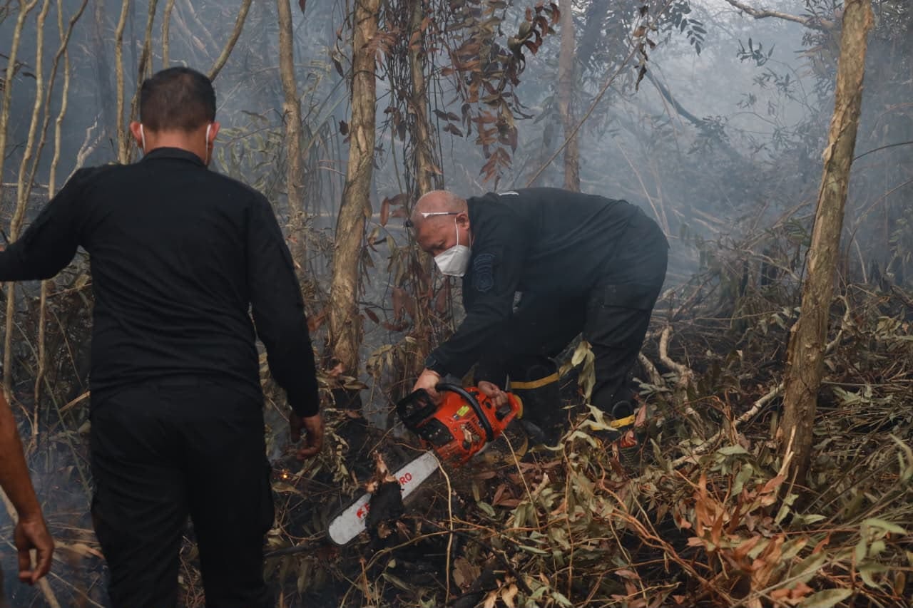 Buru Titik Panas Tersembunyi, Polda Kalsel Gunakan Drone Thermal dan Pipa Undercooling