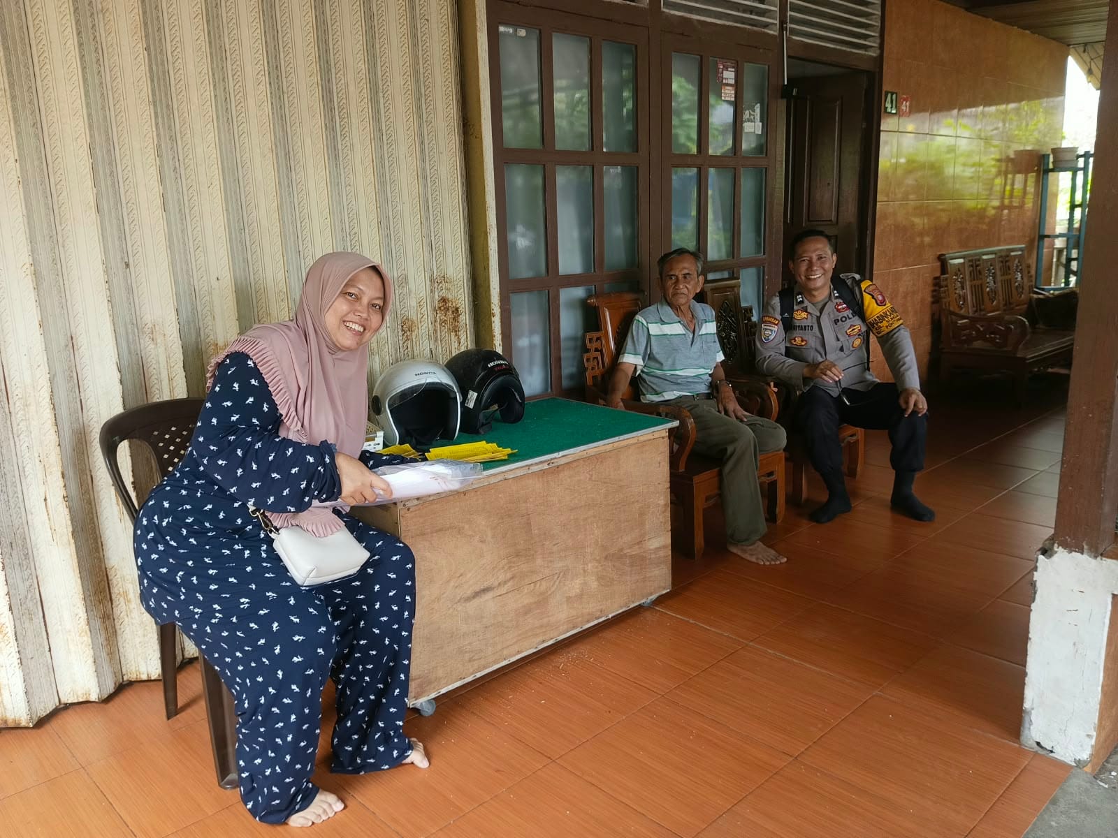 Patroli Warga, Bhabinkamtibmas Polsek Pontianak Kota Apresiasi Pemanfaatan Pekarangan Pangan Bergizi