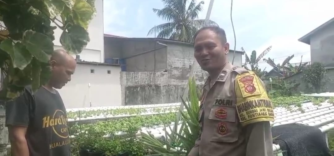 Polsek Pontianak Barat Bersama Warga Dukung Ketahanan Pangan