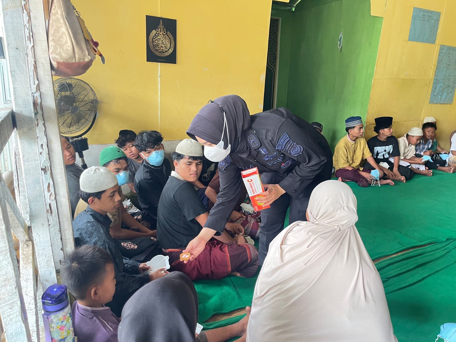 Peduli Dampak Kabut Asap Karhutla, Satbrimob Polda Jambi Salurkan Bantuan ke Panti Asuhan