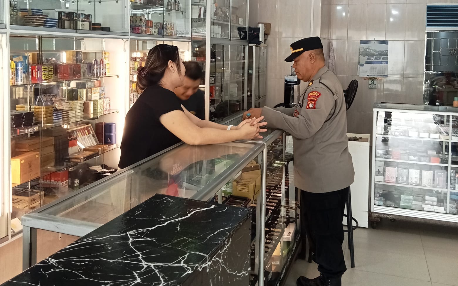 Sambangi Pedagang dan Petugas Parkir, Polsek Pontianak Kota Perkuat Kamtibmas