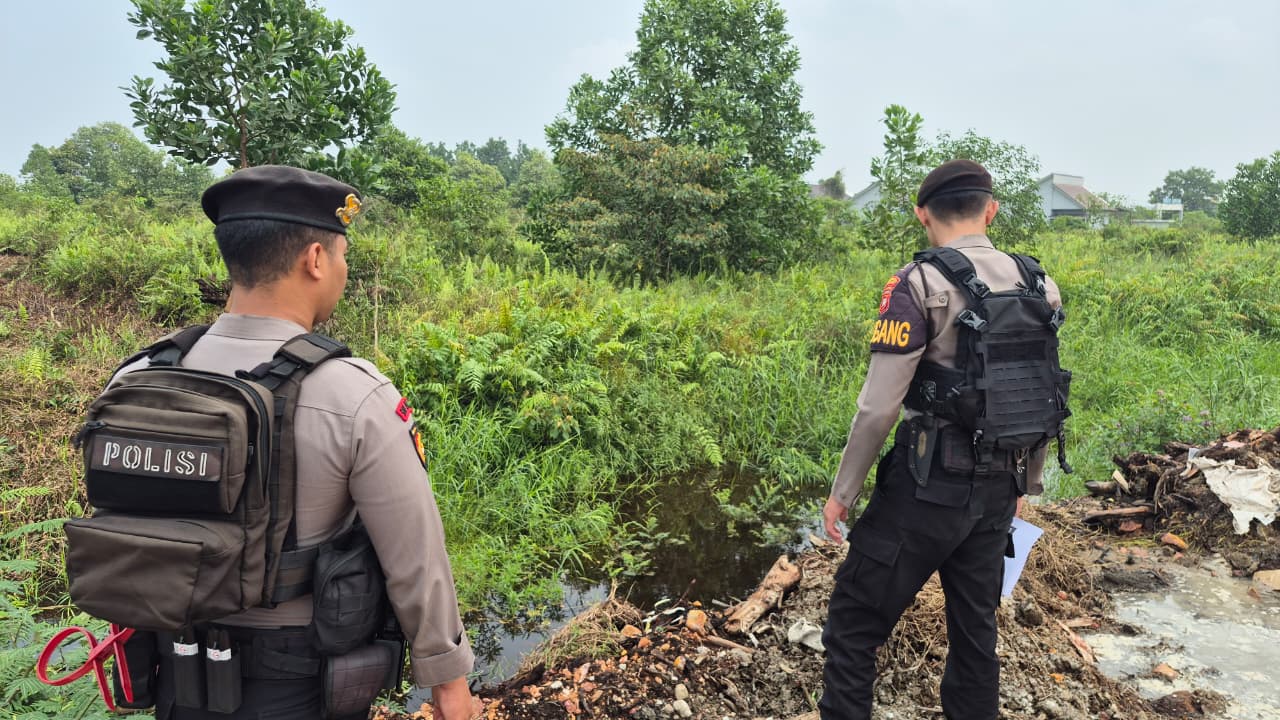 Sat Samapta Polresta Pontianak Sambangi Warga Terdampak Karhutla, Ajak Jaga Kamtibmas dan Hubungi 110