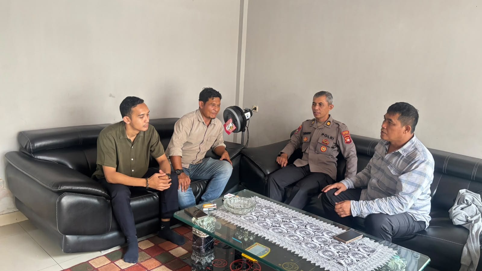 Bangun Komunikasi Positif Bersama Masyarakat Polsek Pontianak Utara Sambangi Tokoh Pemuda