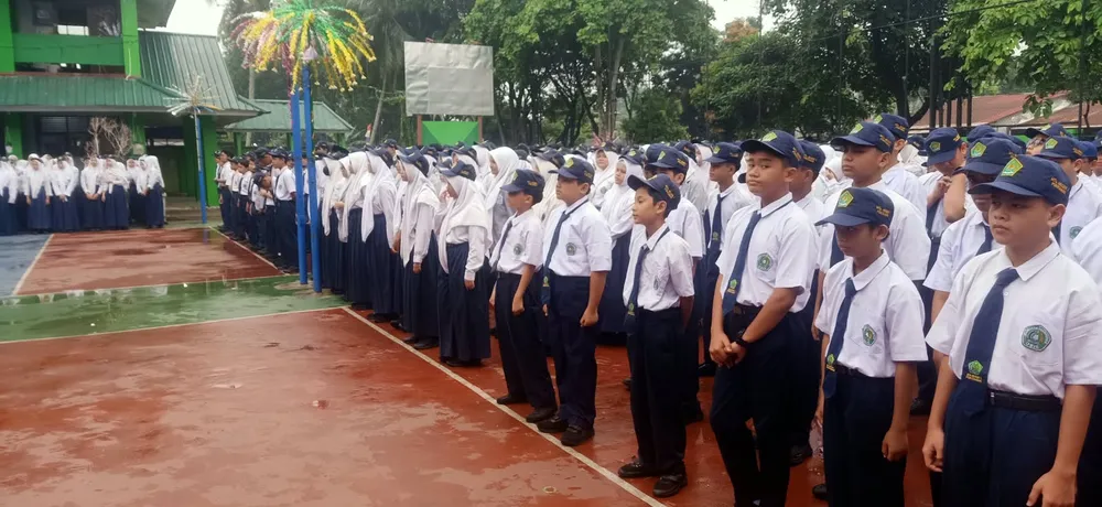 Polidik di MTs Negeri 1 Pontianak, Kapolsek Pontianak Kota Ajak Pelajar Jauhi Bullying dan Kenakalan Remaja