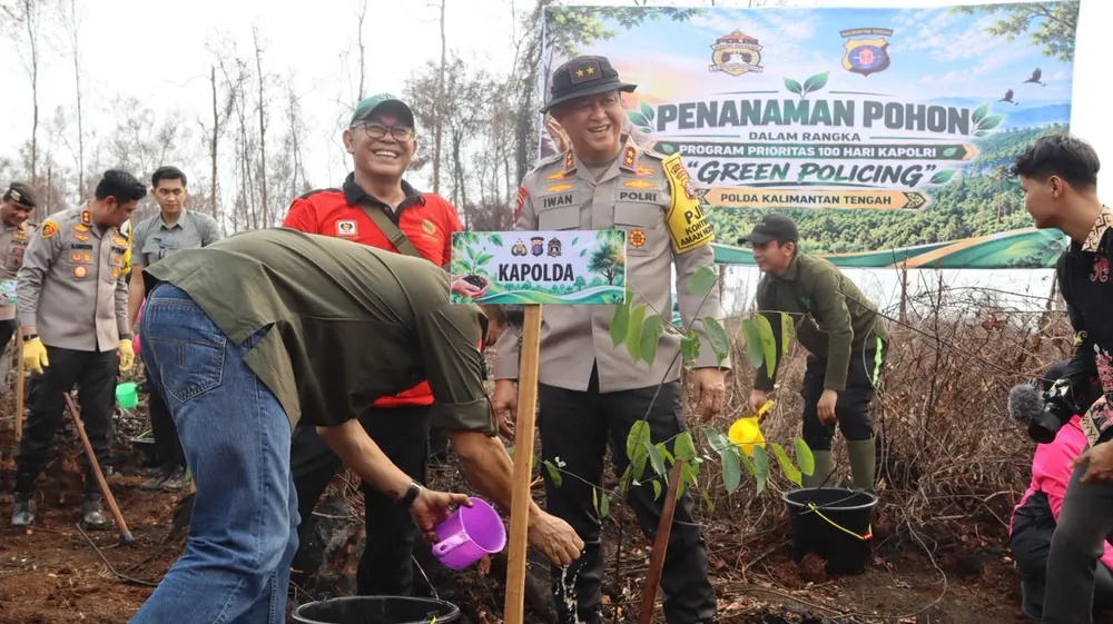 Wujudkan Green Policing, Kapolda Kalteng dan Bhayangkari Hijaukan Kembali Lahan Bekas Karhutla