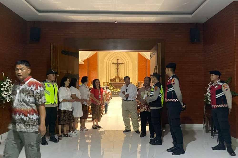Polres Grobogan Siagakan Personel di Gereja Selama Ibadah Sabtu Sunyi