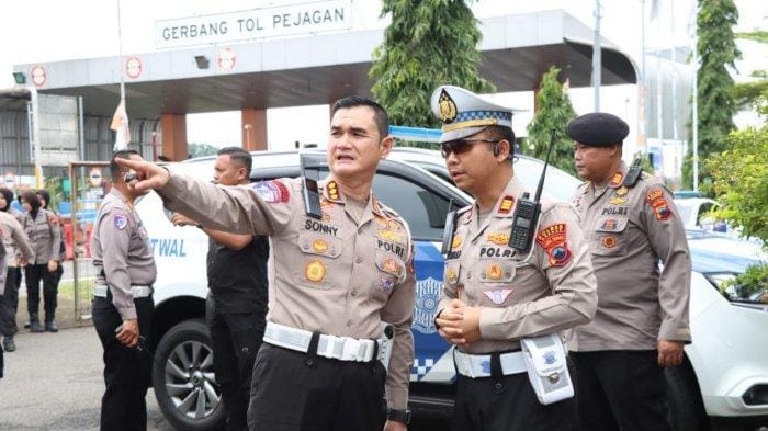 Polda Jateng: Kebiasaan Sopir Travel Picu Kemacetan di Exit Tol Pejagan Brebes