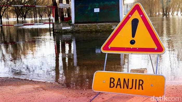 Hujan Lebat Picu Banjir, 15 Desa di Rembang Tergenang