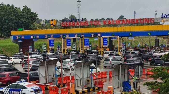 One Way di Tol Jateng Malam Ini, Apakah Jalur Arteri Ikut Terdampak?