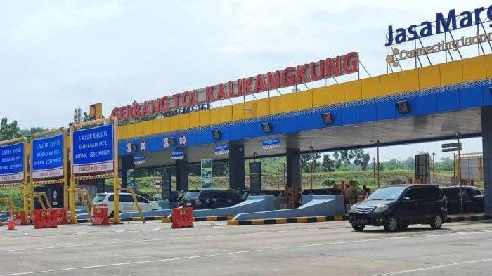 H-9 Lebaran, Pemudik Mulai Padati Gerbang Tol Kalikangkung Semarang