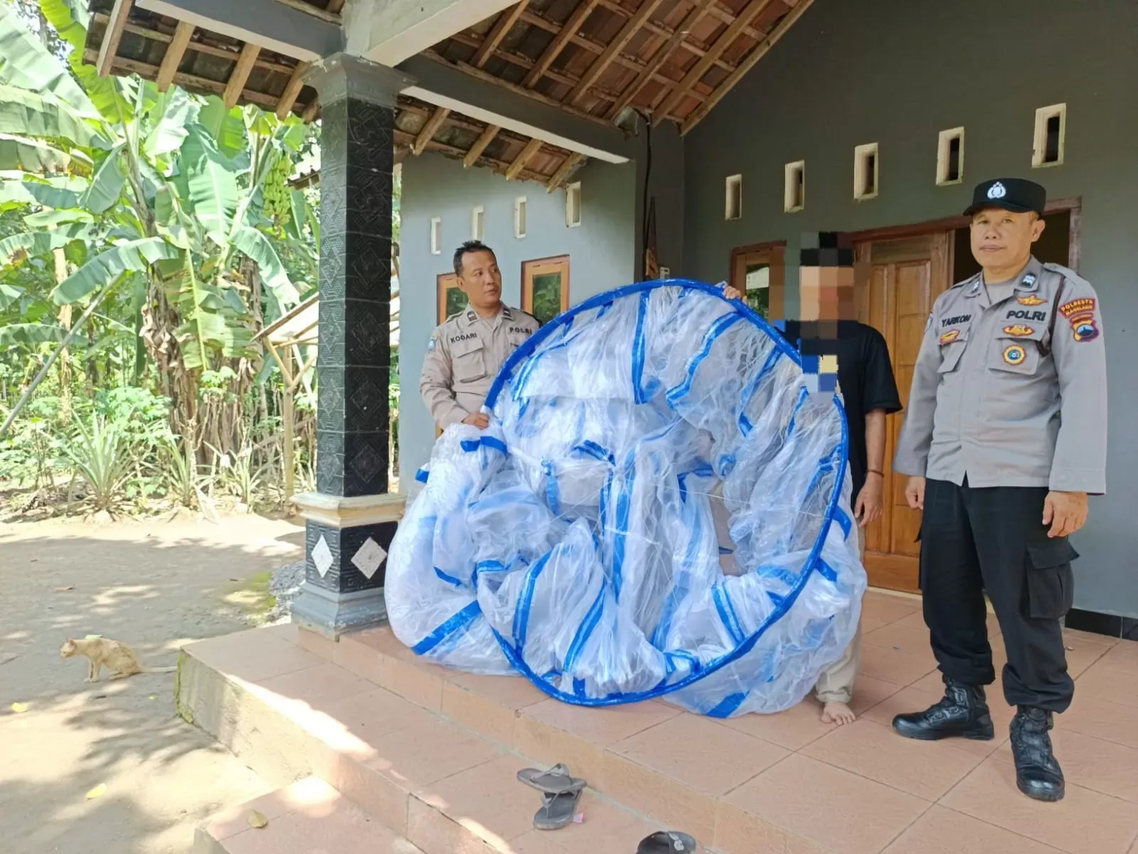 Polresta Magelang Amankan Balon Udara Liar di Borobudur
