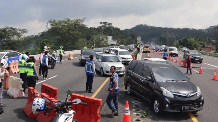 Arus Mudik Meningkat, One Way di Tol Kabupaten Semarang Diperpanjang hingga Salatiga